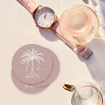 Aangepaste monogram Logo palmboom Ronde Kartonnen Onderzetter<br><div class="desc">Mooie en elegante huwelijksuitnodiging Vier liefde in zijn puurste vorm met uitnodigingen die de elegantie van uw unie weerspiegelen. Bestel vandaag nog uw elegante bruiloft uitnodigingen en zet het podium voor een feest dat net zo tijdloos is als uw liefde. Of u nu de knoop doorhakt in uw woonplaats of...</div>