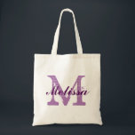 Aangepaste monogram naam Paarse Tote Bag<br><div class="desc">Aangepaste Monogram Naam Paarse Canvas tas. Elegant monogram logo-ontwerp met initialen met monogrammen in een grunge-lettertype en naam in donkerpaarse scriptlettertypen. Vervang eenvoudig de sjabloon monogram initialen en de naam met uw eigen.Schattigee cadeau idee voor iedereen op een bruiloft speciaal voor bruid en bruidsmeisjes of goede vrienden en familieleden van...</div>