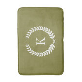 Aangepaste monogram Olive Green en White Badmat (Voorkant Verticaal)