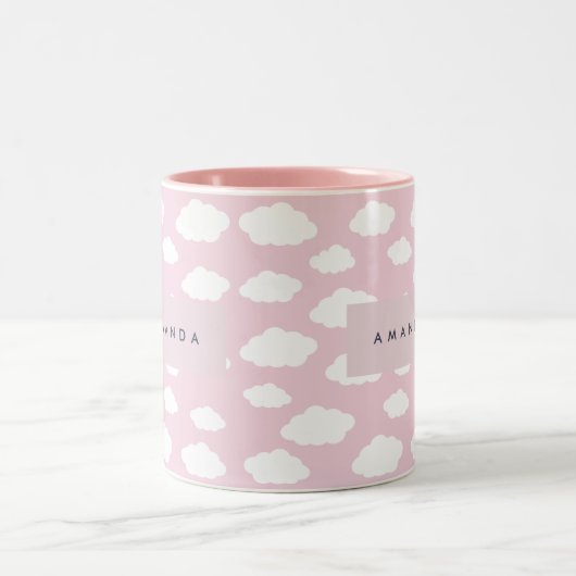 Aangepaste Monogram Schattigee Girly Pink Cloud Gi Tweekleurige Koffiemok (Center)