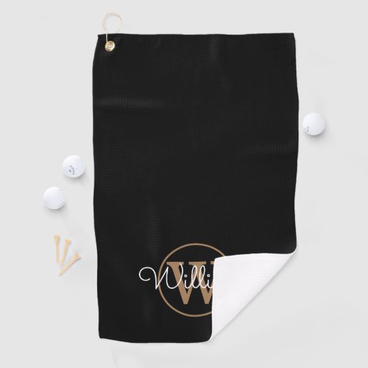 Aangepaste monogram scriptnaam zwart en goud golfhanddoek (Insitu)