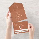 Aangepaste monogram terracotta calligrafie bruilof all in one uitnodiging (Afscheurbaar)