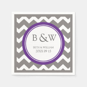 Aangepaste Monogram Trouwservet Plum Grey Chevron Servetten