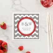 Aangepaste Monogram Trouwservet Rood Grijs Chevron Servetten (Insitu)