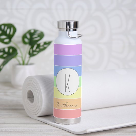 Aangepaste monogrammen pasta-regenboogkleurige str waterfles (Yoga)