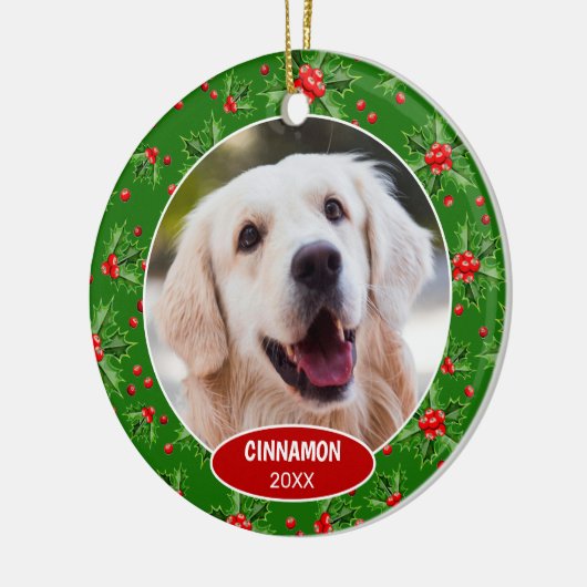 Aangepaste Mopshond Foto 1e Kerstmis Op Hulst Bes Keramisch Ornament (Links)