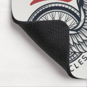 Aangepaste motorfietsen die bietenwinkel met vlieg muismat (Hoek)