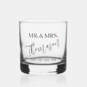 Aangepaste Mr en Mrs Naam Rood Hart Zwart Tekst Le Whisky Glas (Voorkant)