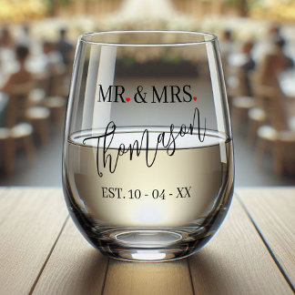 Aangepaste Mr en Mrs Naam Rood Hart Zwart Tekst Le Wijnglas Zonder Voet