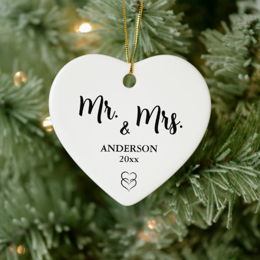 Aangepaste Mr & Mrs Kerstmis Naam en Jaar Keramisch Ornament (Boom)