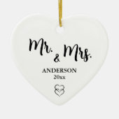 Aangepaste Mr & Mrs Kerstmis Naam en Jaar Keramisch Ornament (Voorkant)
