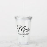 Aangepaste Mrs Est. Modern Elegant Script Pas getr Acryl Drinkbeker<br><div class="desc">Gepersonaliseerde Mrs Modern Elegant Script Pas getrouwd Nieuwe Paar Huwelijkscadeaus!</div>