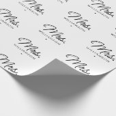 Aangepaste Mrs Est. Modern Elegant Script Pas getr Cadeaupapier (Hoek)