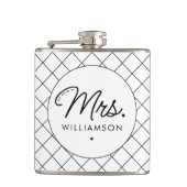 Aangepaste Mrs Est. Modern Elegant Script Pas getr Heupfles (Voorkant)