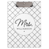 Aangepaste Mrs Est. Modern Elegant Script Pas getr Klembord (Voorkant)