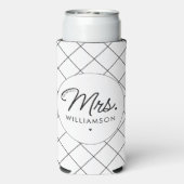 Aangepaste Mrs Est. Modern Elegant Script Pas getr Seltzer Blikjeskoeler (Seltzer Achterkant)