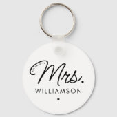 Aangepaste Mrs Est. Modern Elegant Script Pas getr Sleutelhanger (Achterkant)