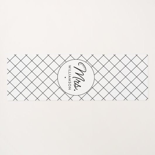 Aangepaste Mrs Est. Modern Elegant Script Pas getr Yogamat (Achterkant (horizontaal))