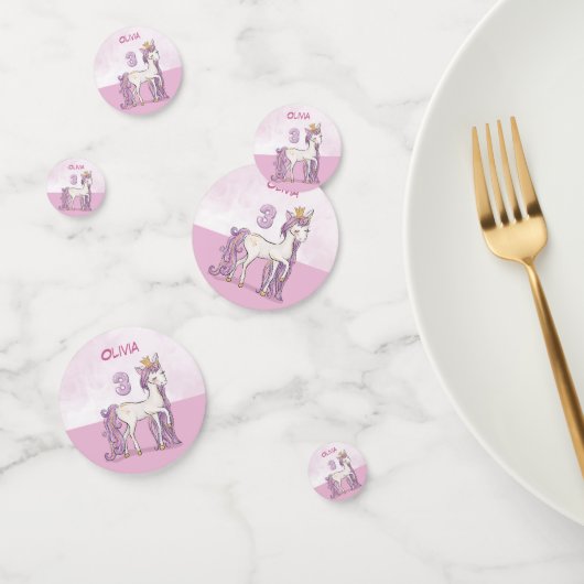 Aangepaste naam 3e verjaardag roze paard met kroon confetti (Groep)