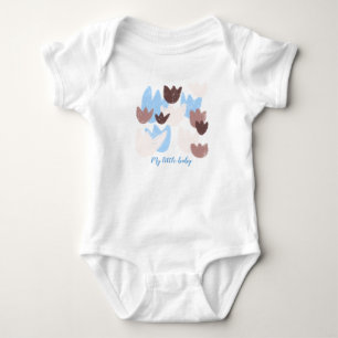 Aangepaste naam baby jongen lente bloemstuk romper
