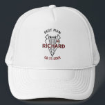 Aangepaste naam beste huwelijk cadeau trucker pet<br><div class="desc">Dit unieke pet is ontworpen als een geschenk voor uw beste man. Beschikt over een unieke gelaagdheid van de naam die het het gevoel van diepte geeft. De tekst luidt "Beste man" samen met de datum van het evenement. Geweldige manier om hem te bedanken dat hij deel uitmaakt van je...</div>