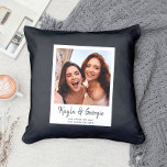 Aangepaste naam Bestie Fotovrienden Sisters BFF Fu Kussen<br><div class="desc">Laat vriendschap sprankelen! Dit kussen zal zeker hoofden draaien en het show stelen op elke bank. Ga je gang, verander herinneringen in knuffels en zeg "BFF's forever" in elk dutje! Eenvoudig, modern en leuk gooi kussen met uw foto in een witte lijsten overlay en een trendy handgeschreven script typografie ontwerp,...</div>
