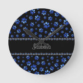 Aangepaste naam, blauwe glitter-hondenpoten ronde klok (Voorkant)