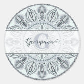 Aangepaste Naam Bloemharmonie Grijs Monotone Manda Ronde Sticker (Voorkant)