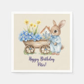 Aangepaste Naam Bunny met Blauwe Bloemen Verjaarda Servet (Voorkant)