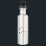 Aangepaste naam Classy Simple Elegant Monogram Waterfles<br><div class="desc">Verhoog uw hydratatie-ervaring met onze gepersonaliseerde Classy Simple Elegant Monogram waterfles. Deze moderne en minimalistische waterfles is ontworpen voor diegenen die de fijnere dingen in het leven waarderen. Met uw unieke monogram voegt het een persoonlijk tintje toe aan uw dagelijkse rituelen. Of het nu thuis, in de kantoor of in...</div>