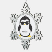 Aangepaste naam coole pinguïn tin sneeuwvlok ornament (Rechts)