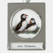 Aangepaste naam Datum Cute Puffin Birds Verzilverd Banner Ornament (Voorkant)