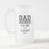 Aangepaste naam en Birthdate Gift voor papa Matglas Bierpul (Links)