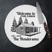 Aangepaste naam en datum Log Cabin met bomen Snijplank