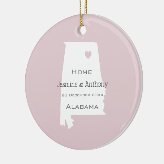 Aangepaste naam en datum van de thuisstaatkaart va keramisch ornament (Links)