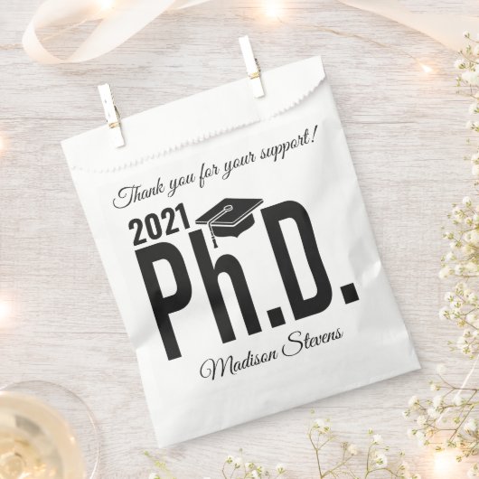 Aangepaste naam en jaardoctoraat bedankzakje (Geknipt)