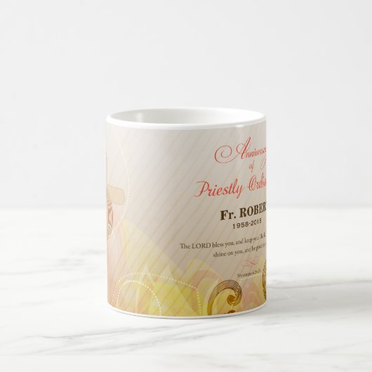 Aangepaste naam en jaarnaam, 60e priesterbestellin koffiemok (Center)
