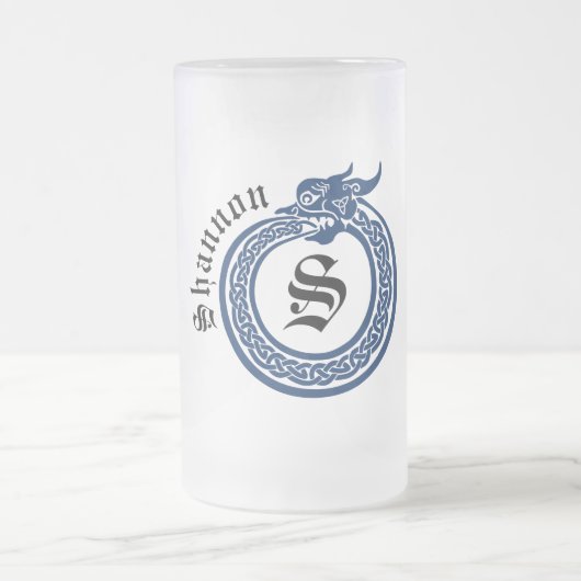 Aangepaste naam en monogrammen Celtic Style Ourobo Matglas Bierpul (Center)