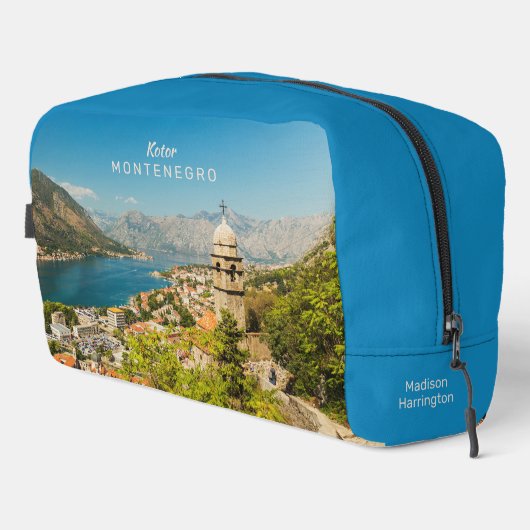 Aangepaste naam en tekst Montenegro Toilettasje (Rechterhoek)