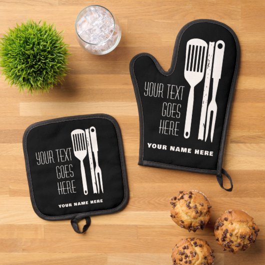 Aangepaste naam en tekst zwart ovenwant & pannenlap set (Top down)