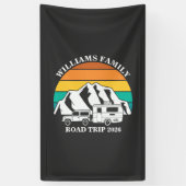aangepaste naam familie vakantie berg Road Trip Spandoek (Verticaal)