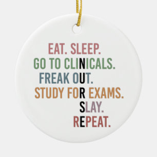 Aangepaste naam Funny Nursing School student Verpl Keramisch Ornament