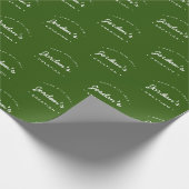 Aangepaste naam gemaakt met Love Green Modern Typo Cadeaupapier (Hoek)
