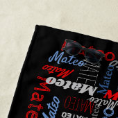 Aangepaste naam grafische tekst grijs blauw rood z strandlaken (In situ)