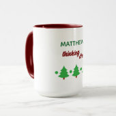 Aangepaste naam Grappig nadenkend drankje Kerstbom Mok (Voorkant links)