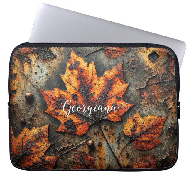 Aangepaste naam Grungy Autumnal Industrial Leaves Laptop Sleeve (Voorkant)