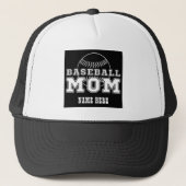 Aangepaste naam honkbalmoeder witte typografie trucker pet (Voorkant)