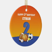 Aangepaste naam Jongen 2e verjaardag Sportballs Keramisch Ornament (Rechts)