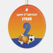 Aangepaste naam Jongen 2e verjaardag Sportballs Keramisch Ornament (Links)