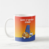 Aangepaste naam jongen 4th Birthday Sports Balls Koffiemok (Links)